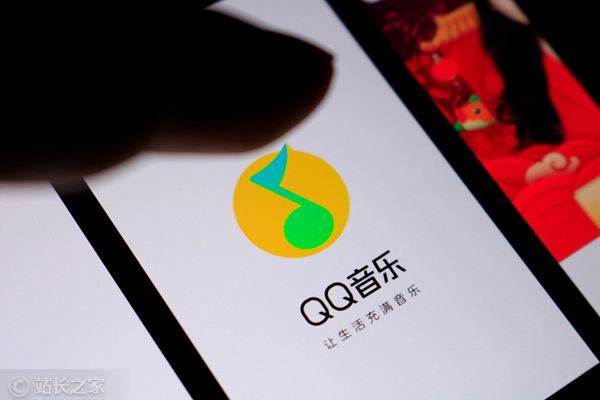 QQ音乐推出"AI音乐播客"创新功能：可以边听边懂边互动