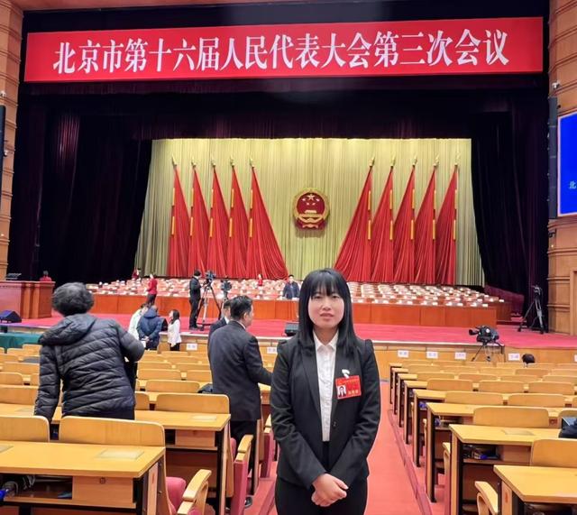 张莹代表：建议加强人工智能规则治理健全专业人才培养模式