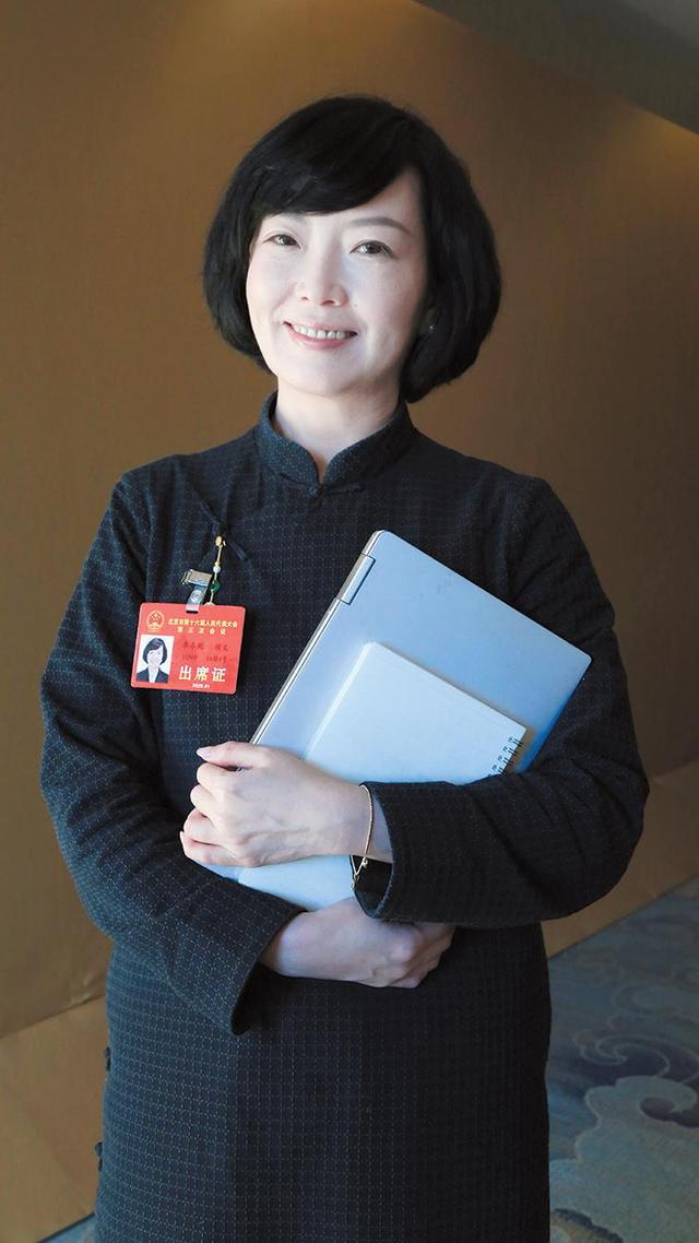 如何推动人工智能发展、杜绝虚假AI视频？多位市人大代表提出建议建议出台相应法律法规规范AI生成视频