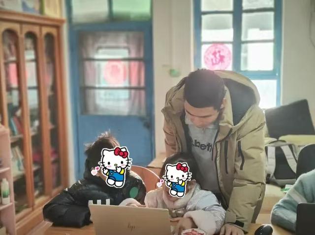 一个90后程序员的公益实践：为流动儿童科普AI，然后互相治愈