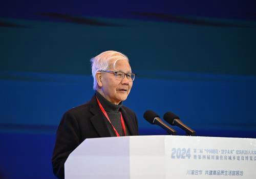 美国国家工程院院士、中国工程院外籍院士邓文中：建筑业发展必须高度重视人工智能