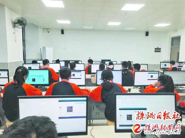 信息科技纳入中考科目范围教学内容主要包括互联网、物联网、人工智能三大块