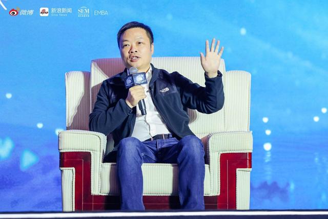 何小鹏谈创新：下一轮汽车行业创新将叠加AI技术